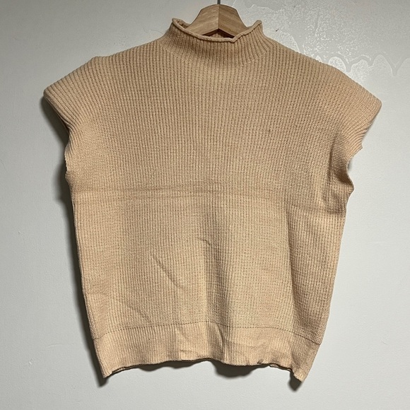 Beige Ribbed Knit Sleeveless Mock Neck Top with Built-In Bra - Size L - Picture 2 of 9